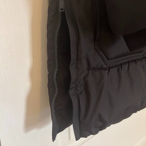 GAP Woman's ColdControl Max Puffer Coat Size L in color True Black - Picture 4 of 5